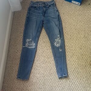 American Eagle By Payless Light Blue Distressed Straight Leg Jeans